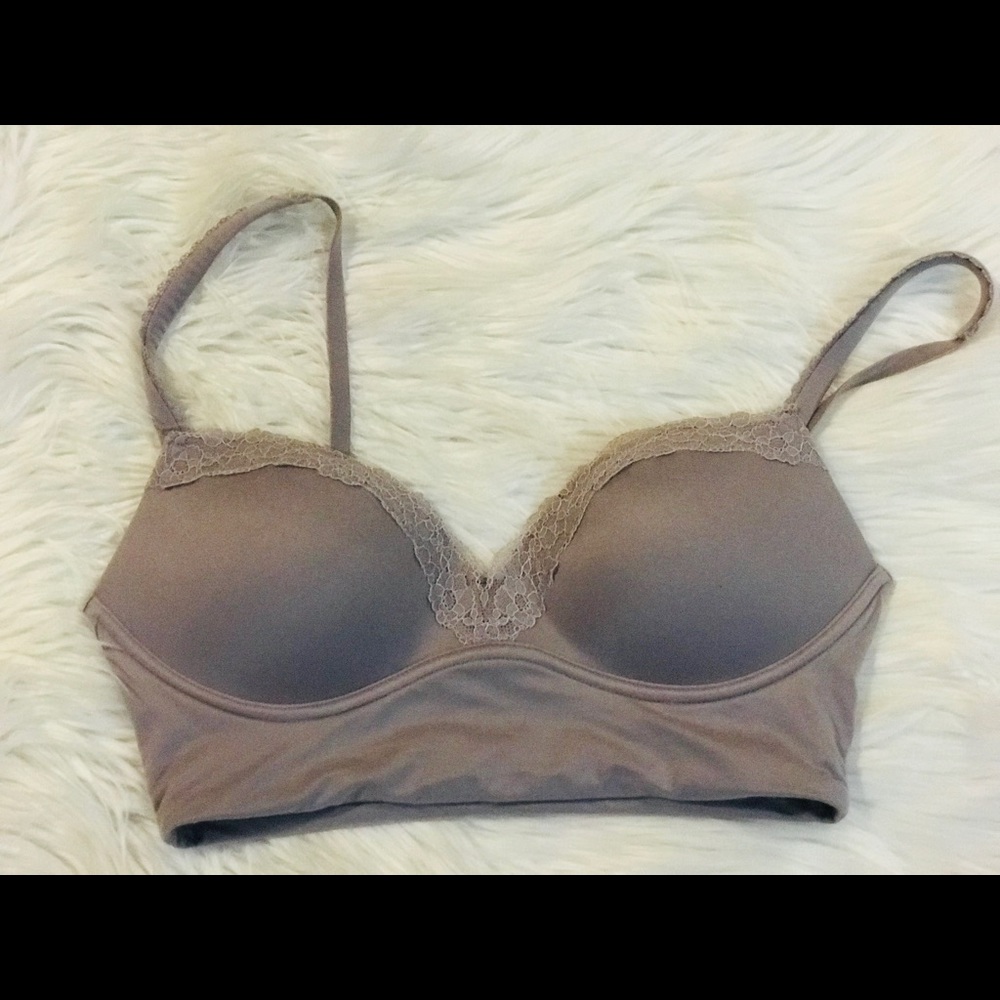 NWOT- Victoria Secret bra 34C
